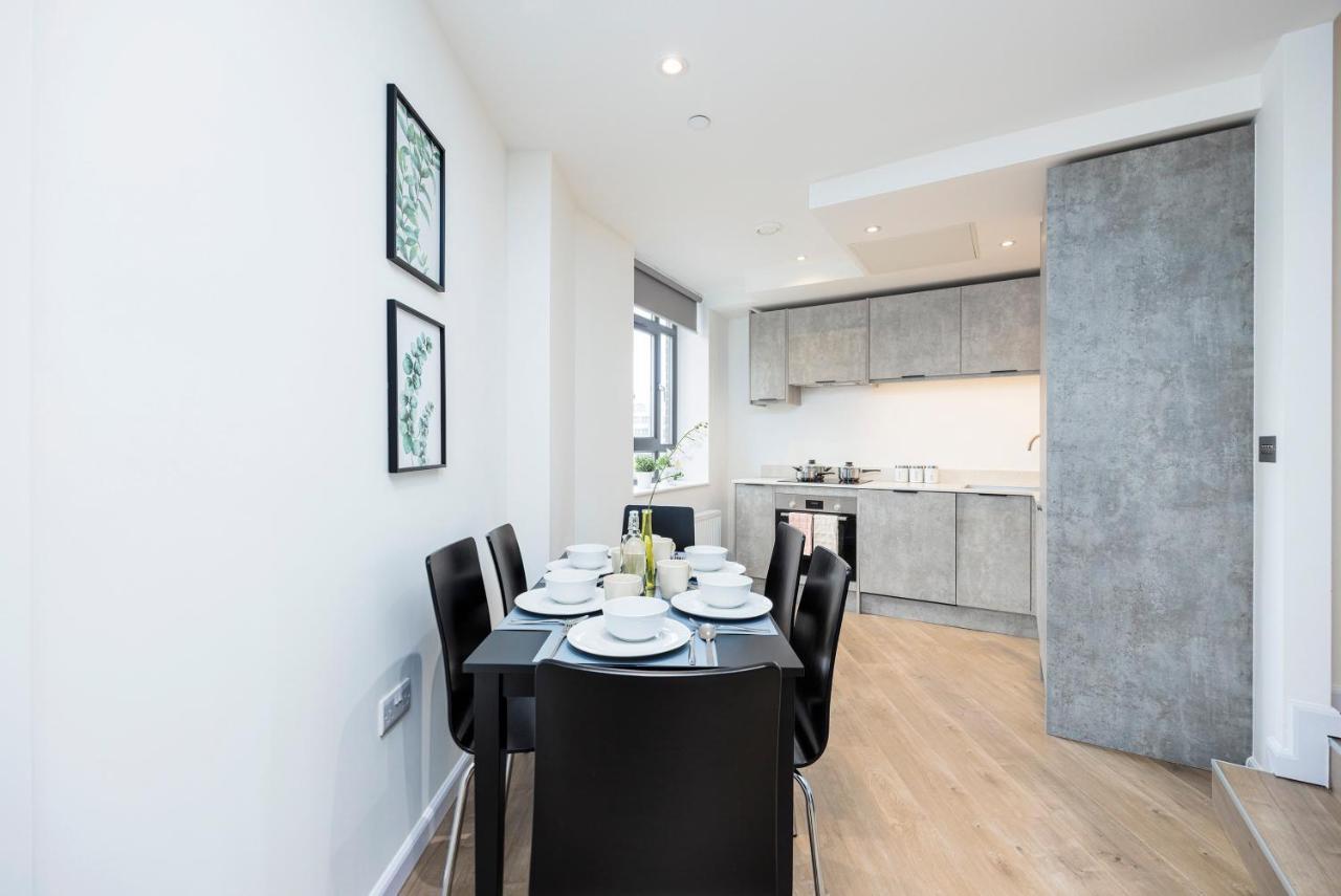 Cresta House - Modern Apartments Luton  Kültér fotó